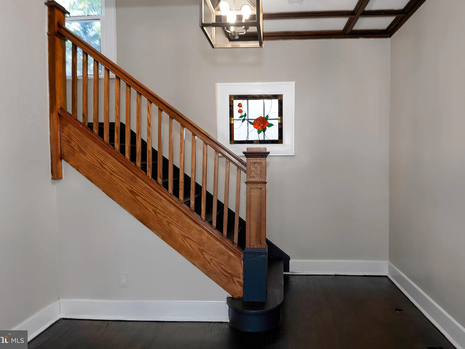4 bed, 2.5 bath, 2910 sqft, $5,000 — Photo 3