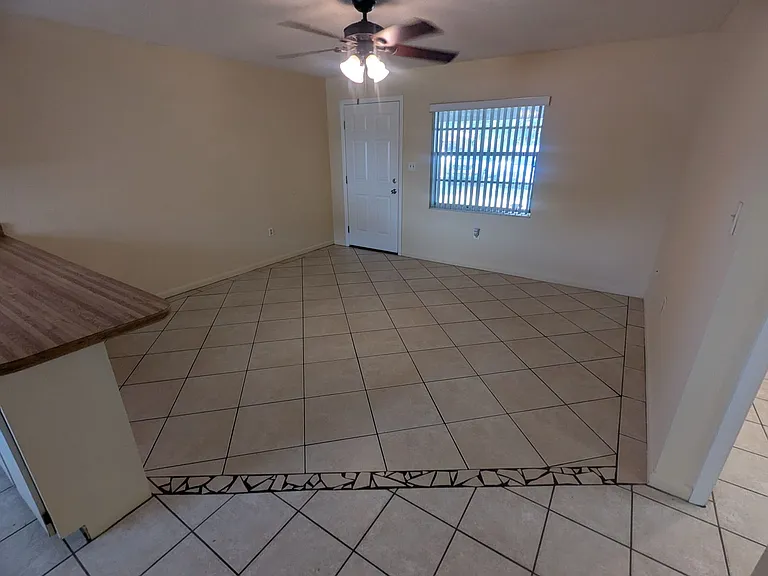 824 N Saint Clair Abrams Ave — Photo 23