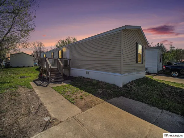 3804 NW Gum Ct, Lincoln, NE 68521