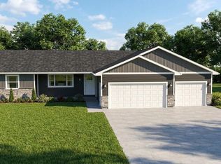 1463 Iris St, Holmen, WI 54636