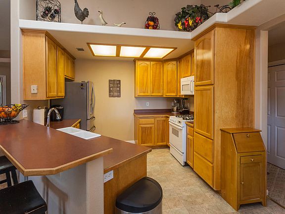 2nd image of 21902 Regna Dr