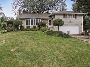 2124 Kohler Dr, Davenport, IA 52803