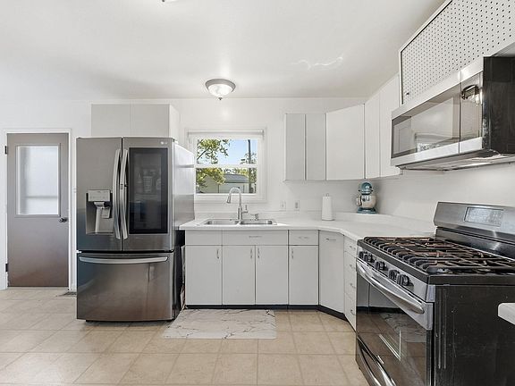4th image of 5414 N Stony Run Ln