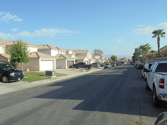 5th image of 2911 Deep Creek Ln