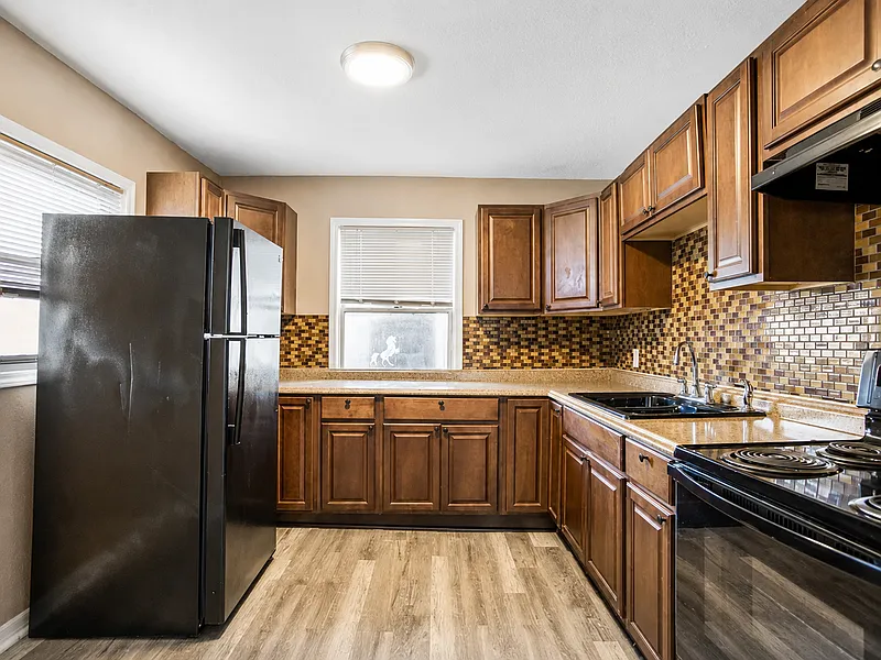 2 bed, 1.0 bath, 598 sqft, $1,750 — Photo 3