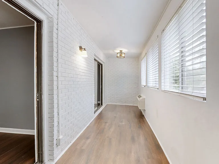 1901 18th Ave S #207 — Photo 10
