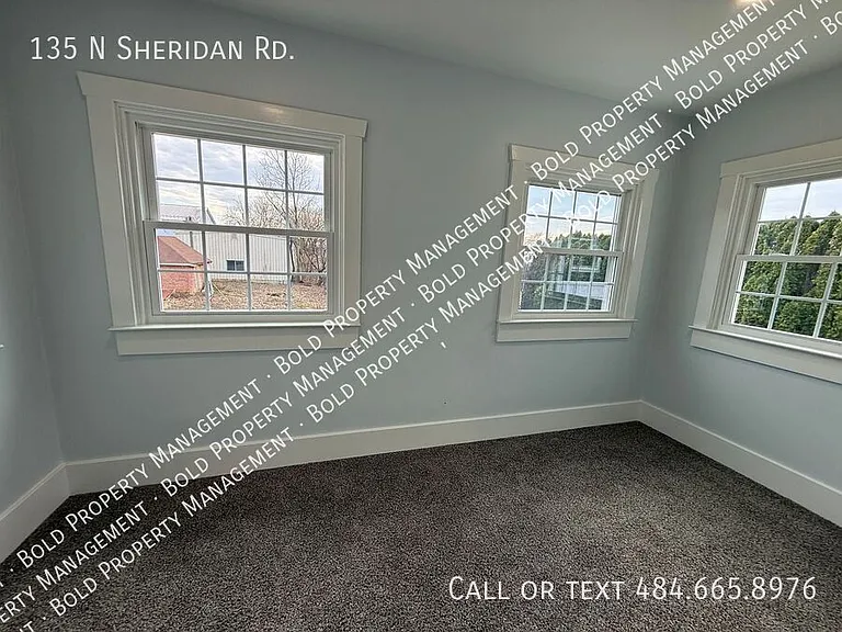 135 N Sheridan Rd — Photo 11
