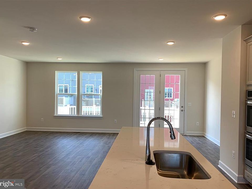 2nd image of 10632 Hinton Way