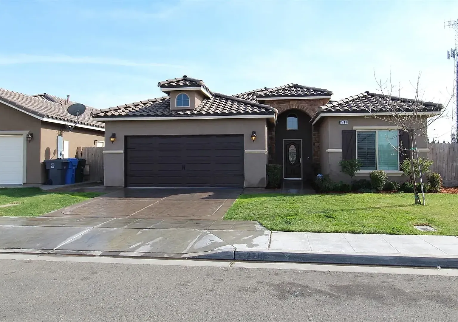 Beautiful 4 Bed, 2 Bath Home in Desirable Madera Neighborhood — Photo 1