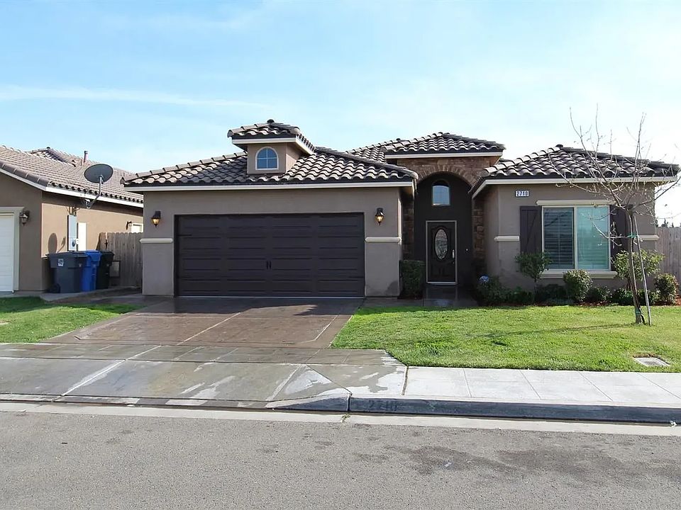 1st image of 2710 Orange Tree Dr
