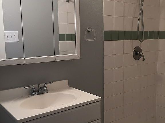 Full bath