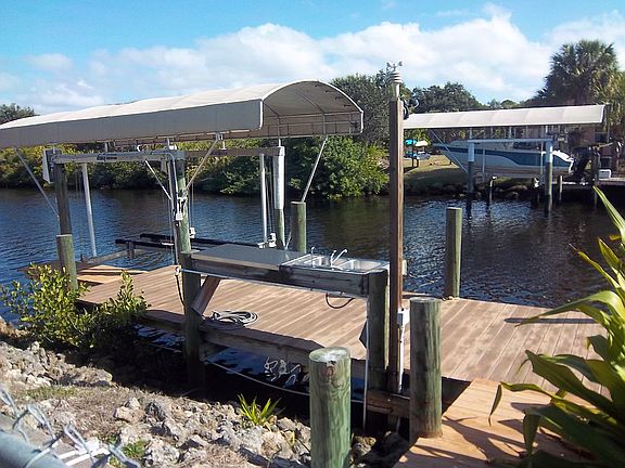 Covered Boat Lift