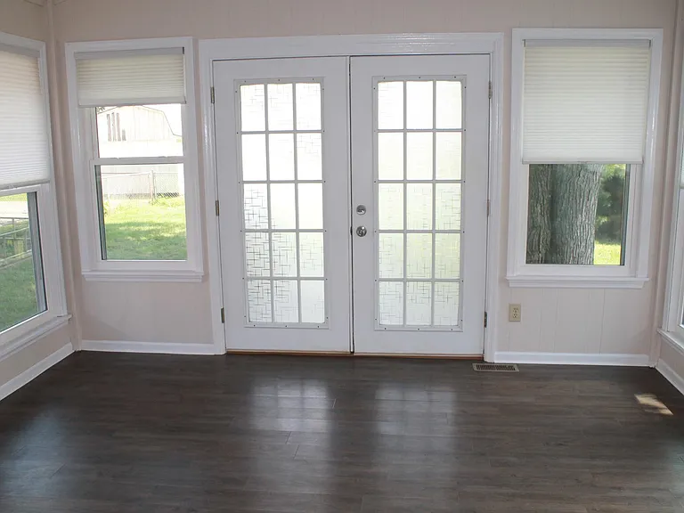10610 Lemarie Dr — Photo 6