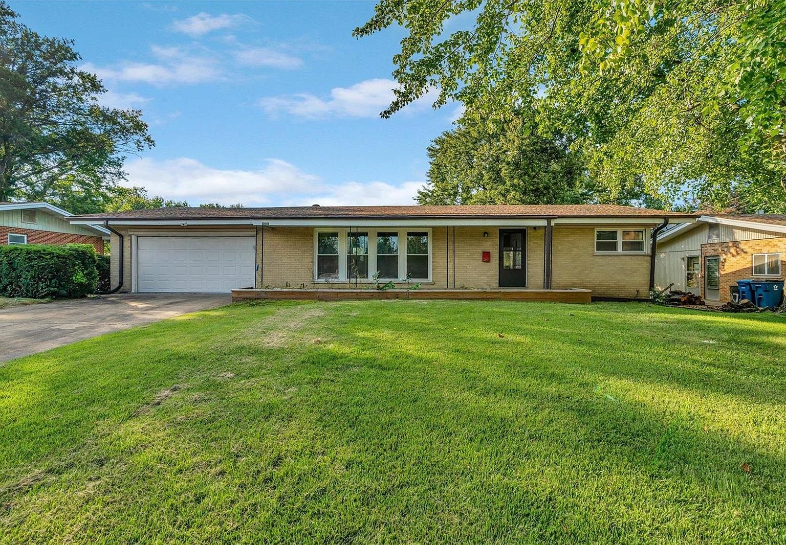 10101 Pinehurst Dr, Saint Louis, MO 63114 Zillow