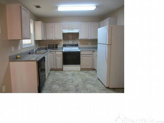 5th image of 6738 Browns Mill Trl