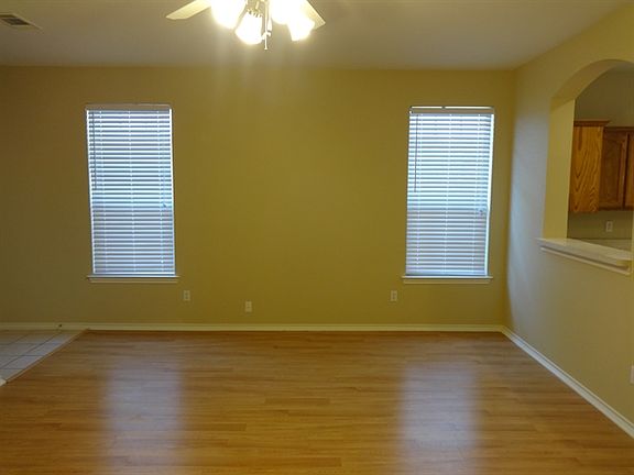 3rd image of 2685 Silver Hill Dr