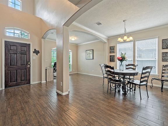 2nd image of 130 Persimmon Dr