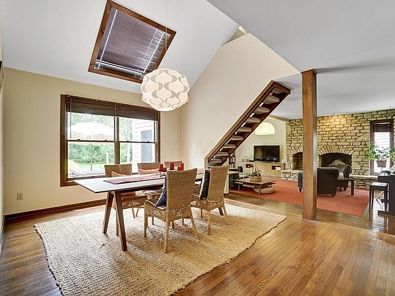 2nd image of 5445 Lanark Ct