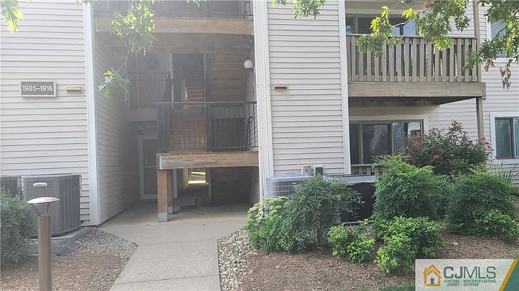1st image of 1911 Aspen Dr