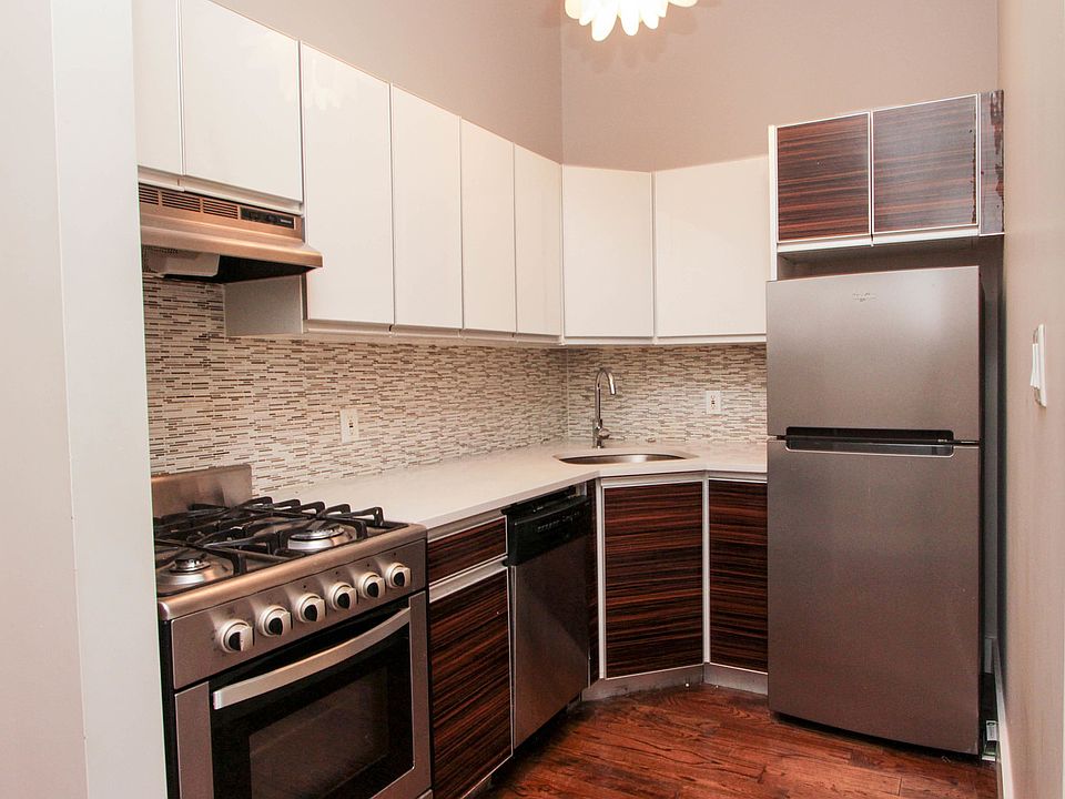 1st image of 172 Stockholm St APT 3R