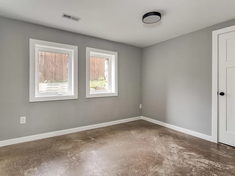 4139 Lloyd St — Photo 22