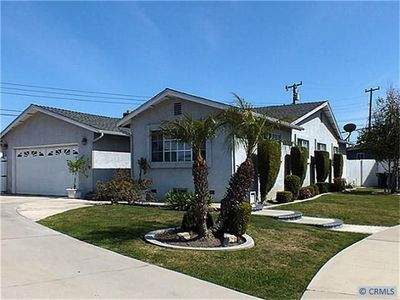 9942 Maple St, Los Alamitos, CA, 90720