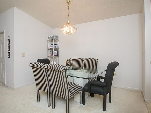 4th image of 420 Carrington Ln APT 312