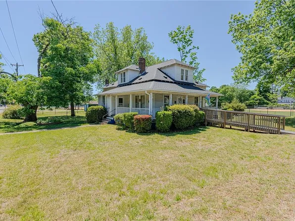 301 W Lee St, Mebane, NC 27302