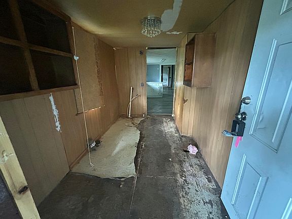 2nd image of 1716 Alleghany Spring Rd