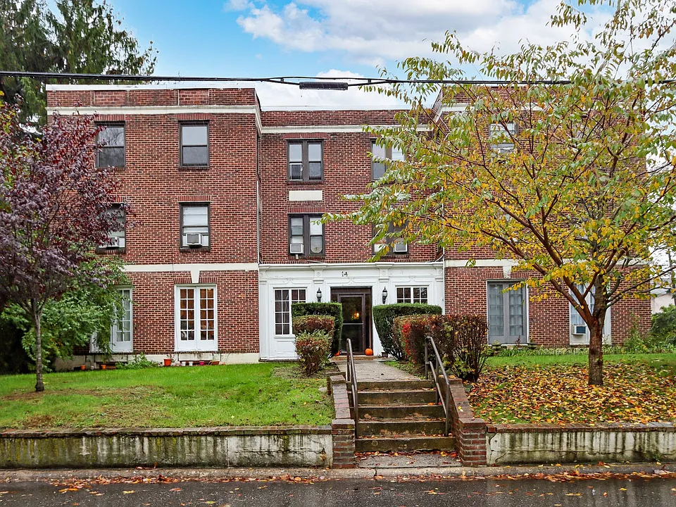 14 Beach Rd #3C