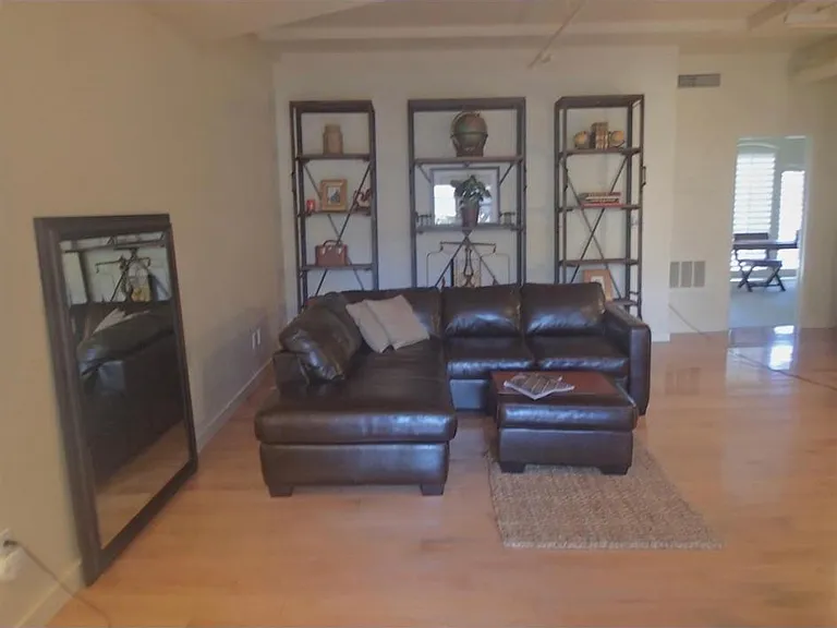 7514 Girard Ave — Photo 6