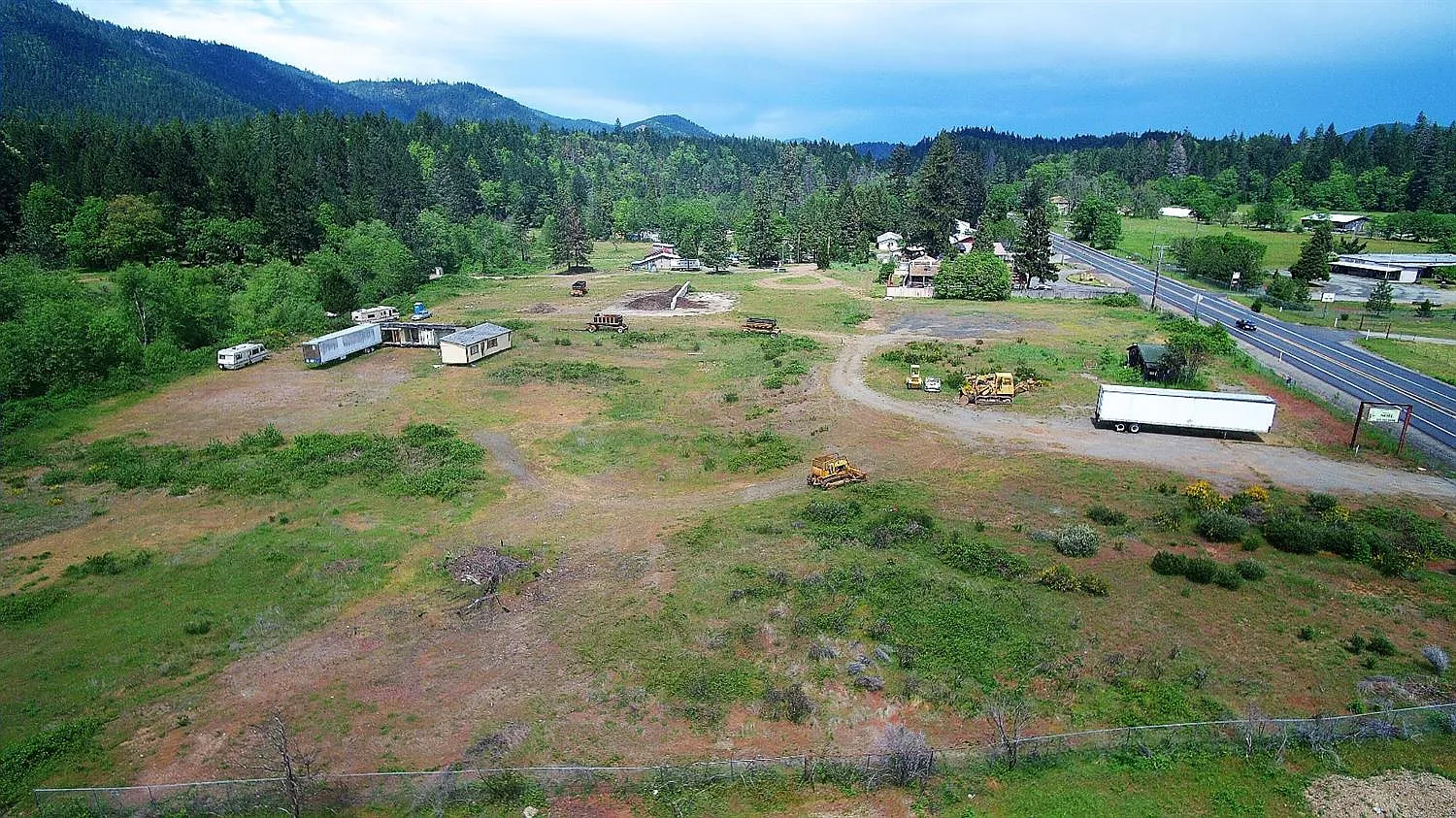 18264 Redwood Hwy photo 1