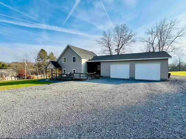 625 Q Rd, Arthurdale, WV 26520