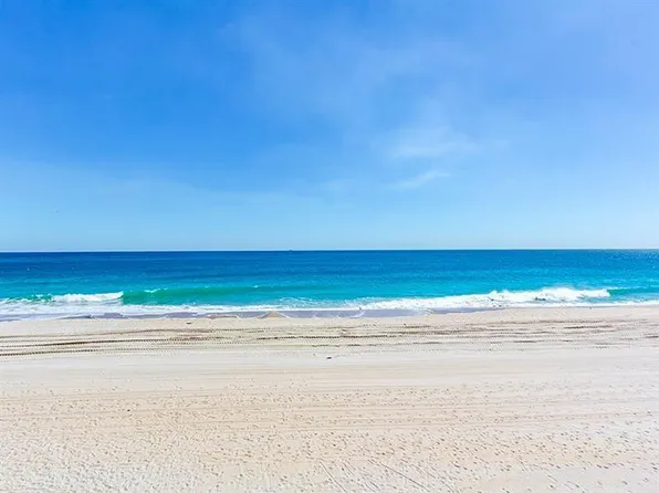 2555 NE 11th Street #402, Fort Lauderdale, FL 33304