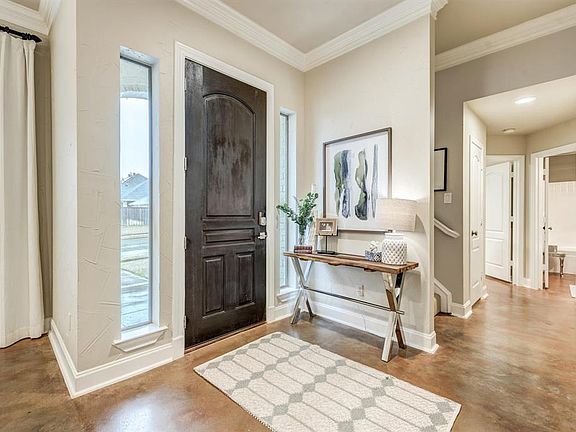 4th image of 405 Bridlewood S
