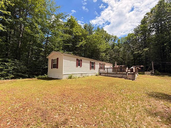 2nd image of 33 Wildflower Lane