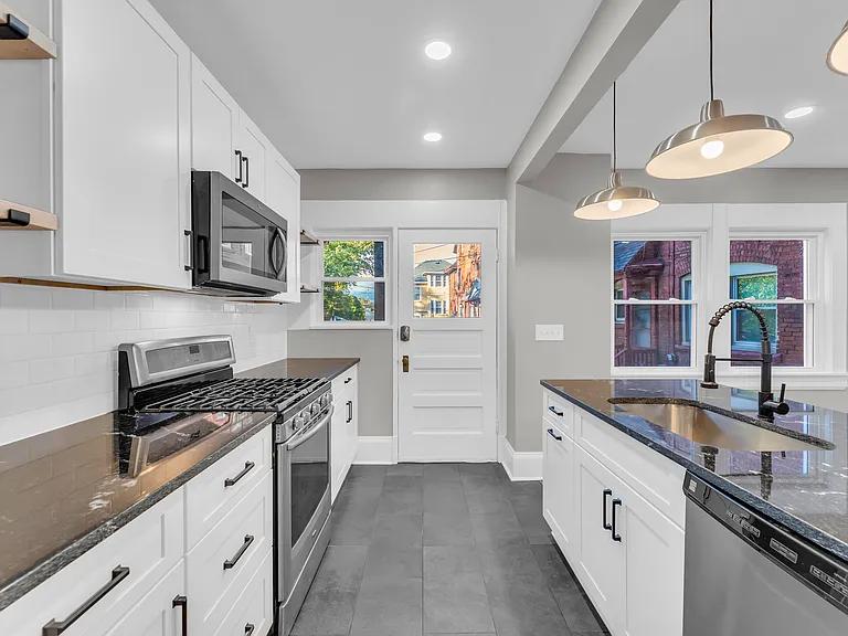 12206 Detroit Ave #12206 — Photo 9