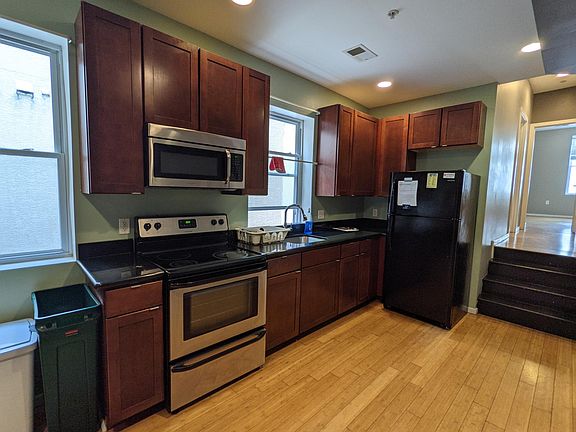 2nd image of 1319 N 15th St #B