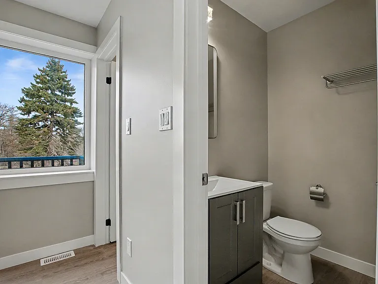 172 Kehl St #1 — Photo 22