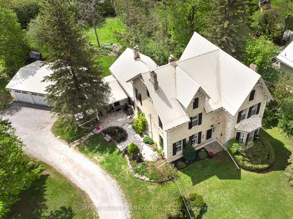 145 King St, Kawartha Lakes, ON K0M 2M0