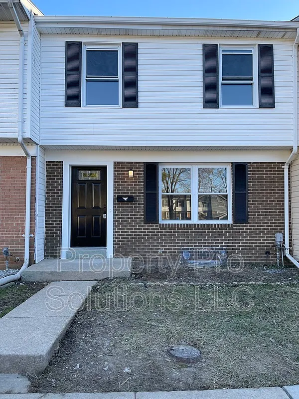 1446 Harford Square Dr photo 1