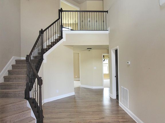 2nd image of 1500 Orchard Dr