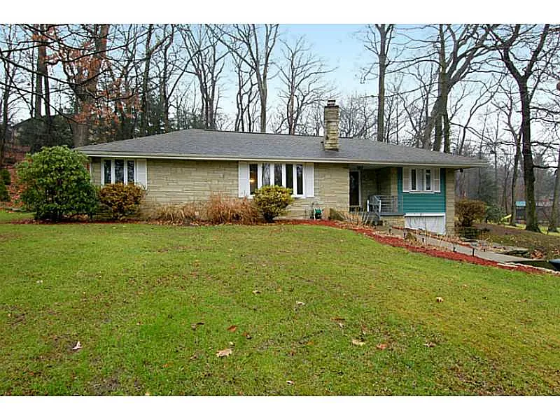 325 Forestwood Dr photo 1