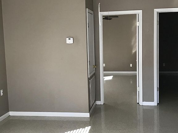 3rd image of 124 Gary Ln #B