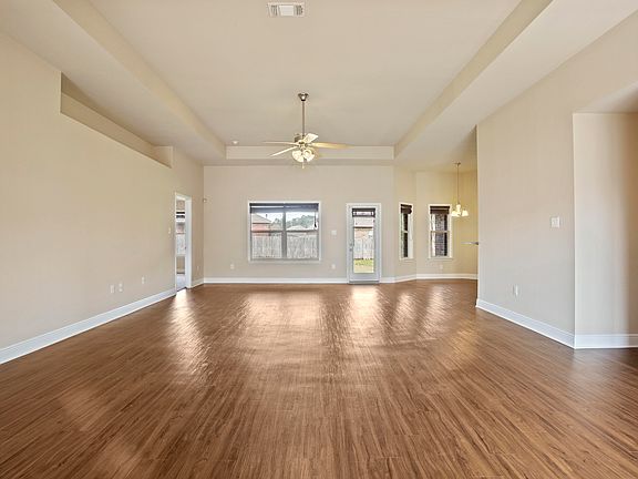 5th image of 13688 Windwood Dr