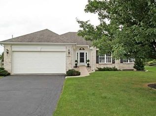 10391 Scarlet Oak Dr, Perrysburg, OH 43551