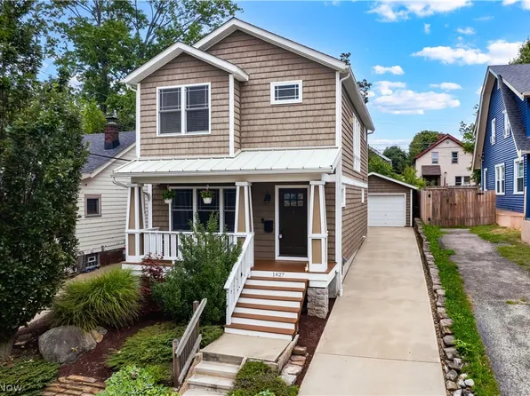 1427 Scenic St, Lakewood, OH 44107
