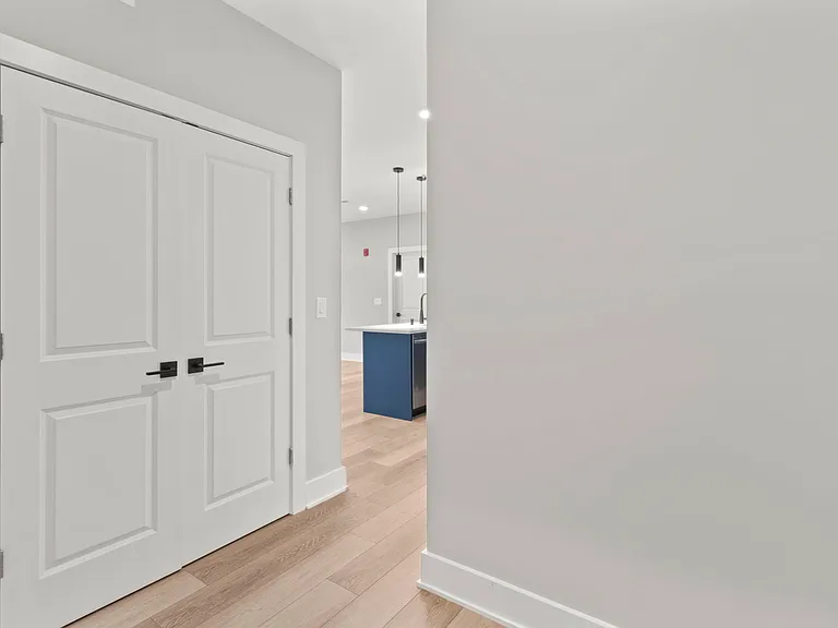 2624 Trenton Ave #307 — Photo 18