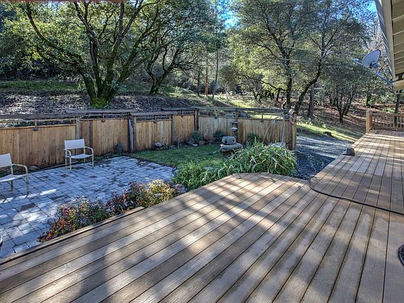4th image of 15689 Ponderosa Ln