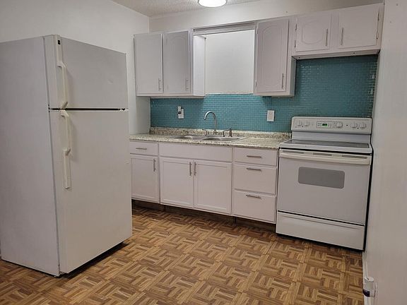 2nd image of 1688 Magnolia Dr #1688
